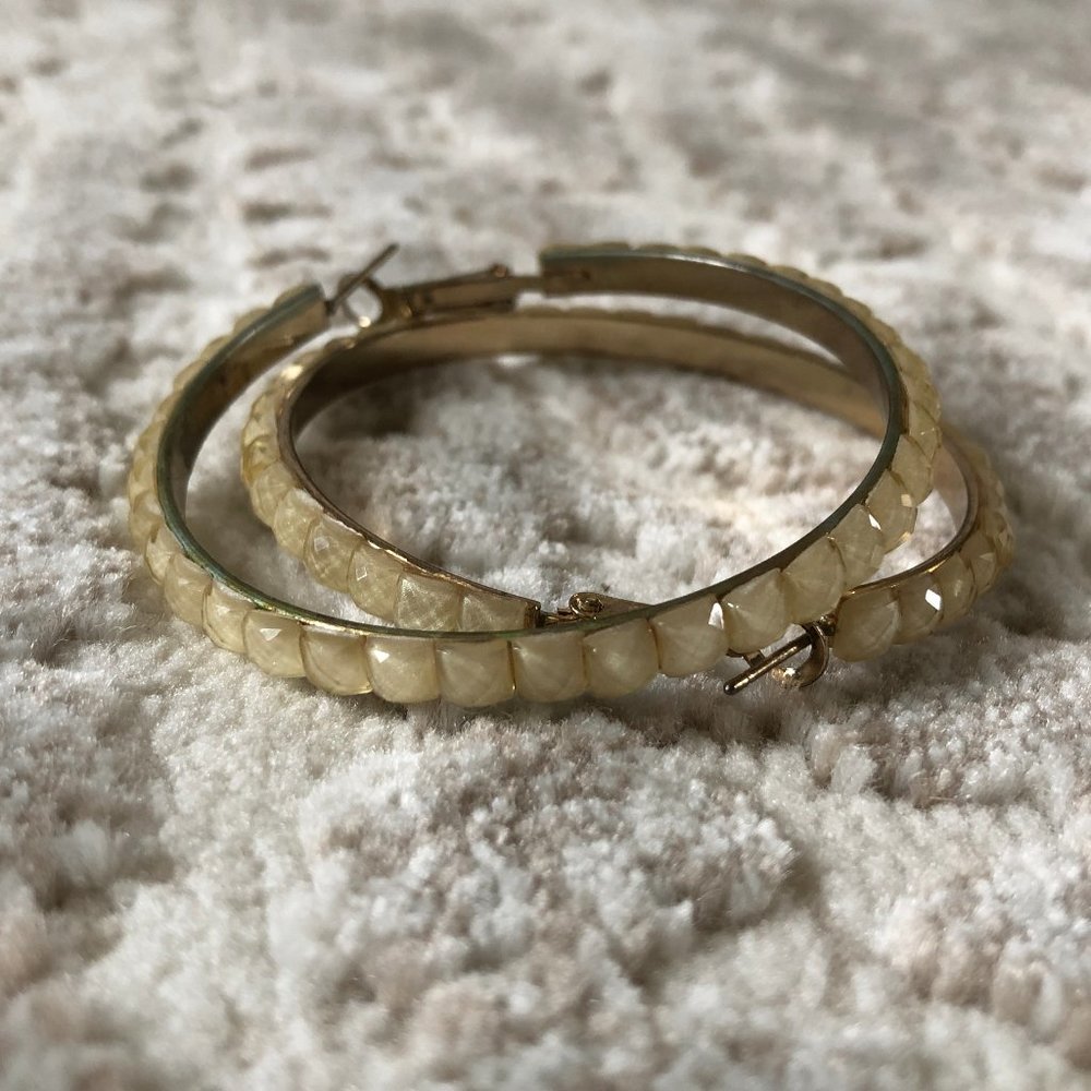 Sparkly Tan Beaded Gold Hoop